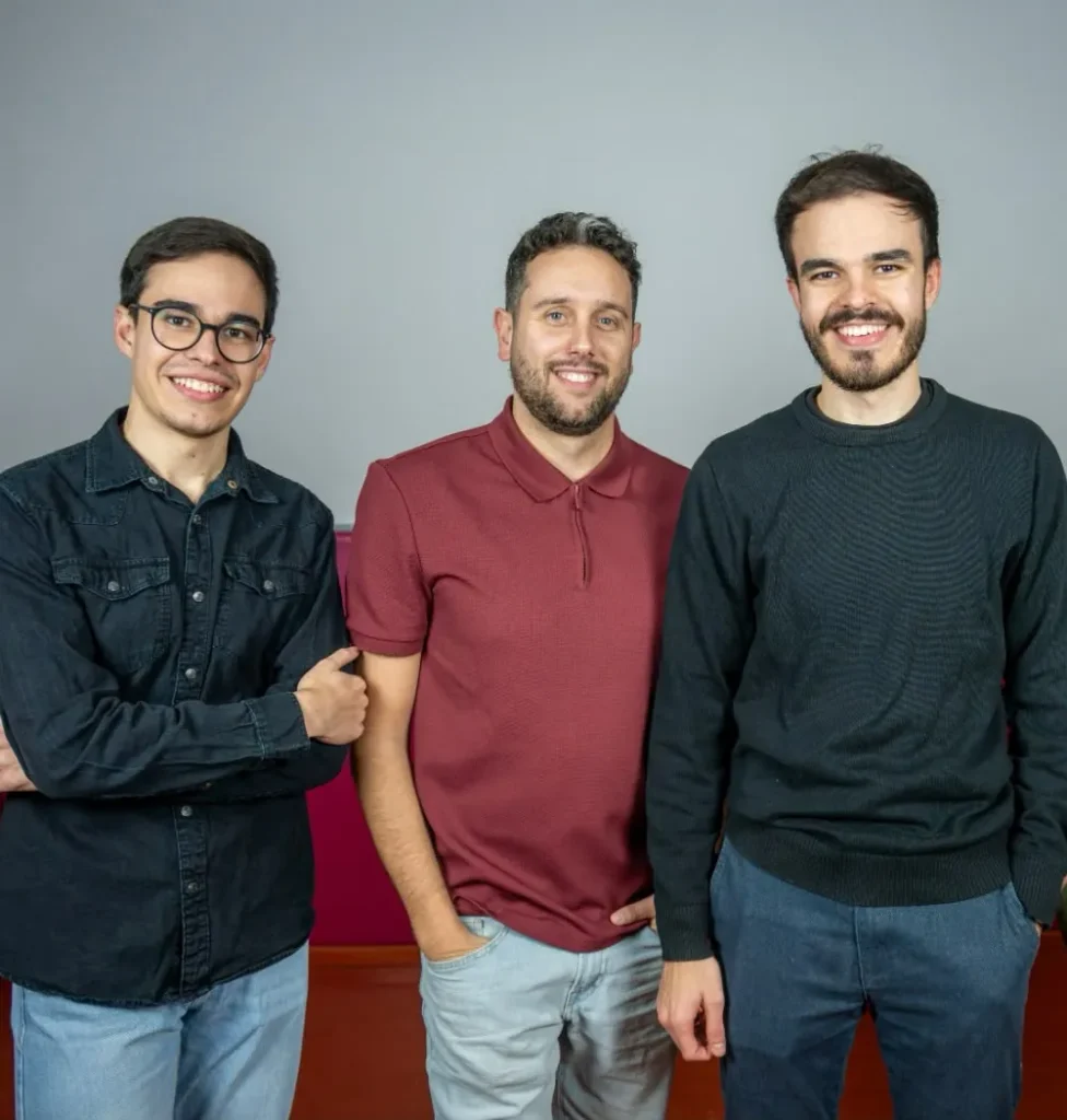 Jairo Garrido, Jan Haro y David Garrido, el equipo de Base Ferma